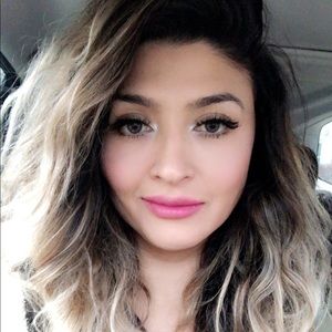 Meet your Posher, Sameera